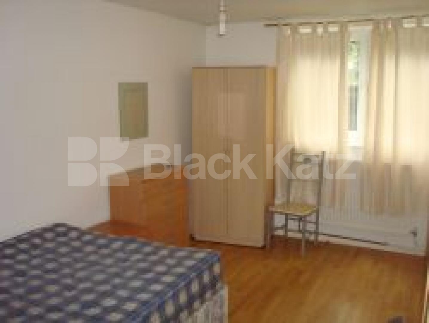 			New Instruciton, 3 Bedroom, 1 bath, 1 reception Flat			 Girdle Stone Walk, Archway